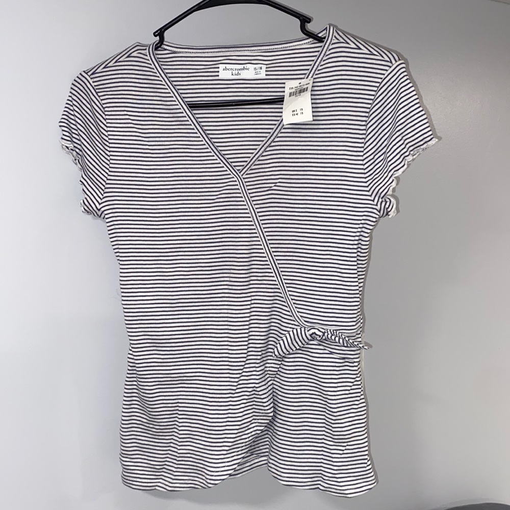 NWT Abercrombie Kids Girls shirt